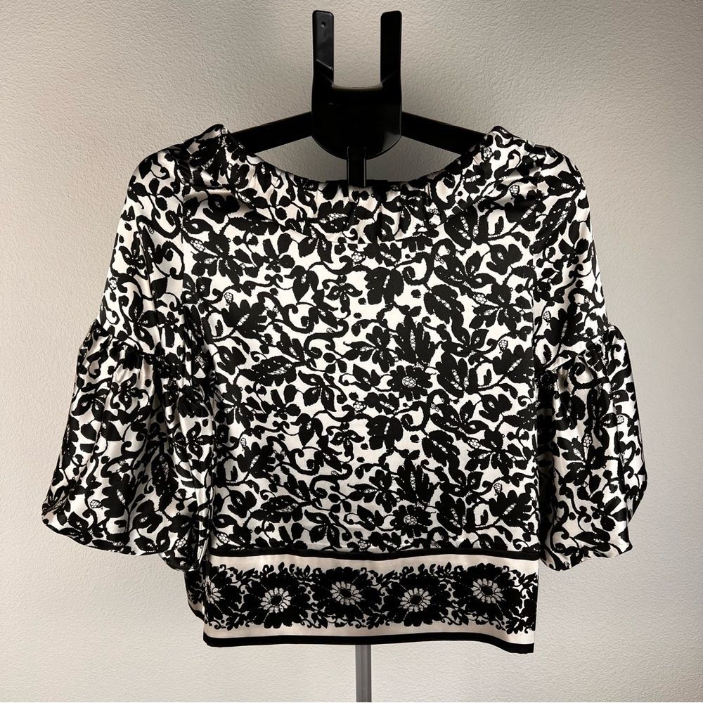 BCBG Max Azria Ruffle Sleeve Tie Neck Floral Blouse Medium - Picture 4 of 10